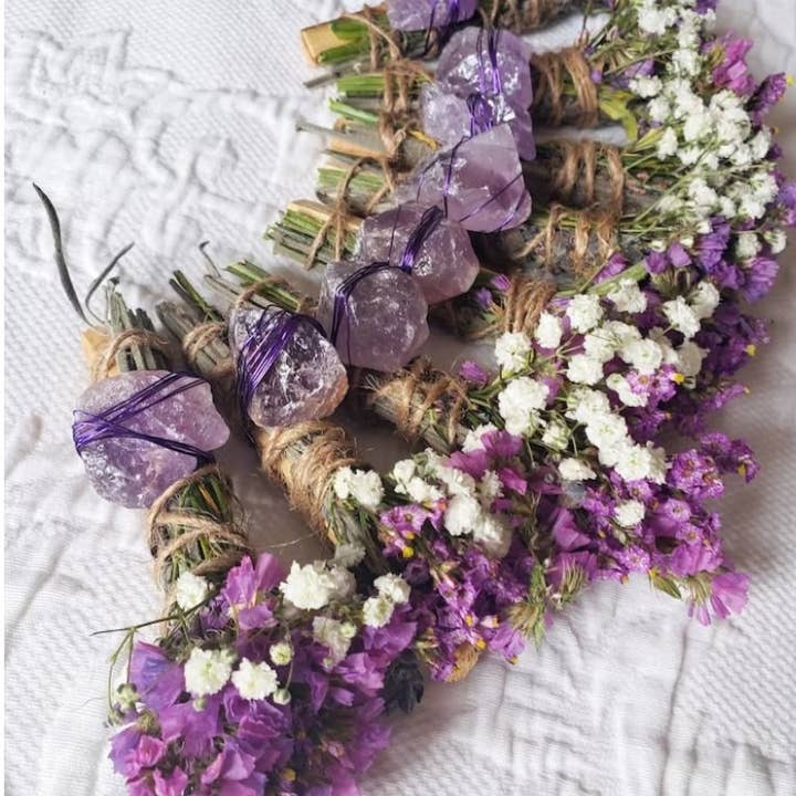 CharlieHaze - Wholesale Smudge Stick - Amethyst, Lavender and Palo Santo Smudge Stick2