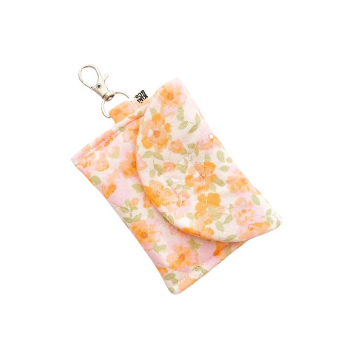 Kiki & Co. - Wholesale Pouch – Women’s - Earbud Pouch - Camillia