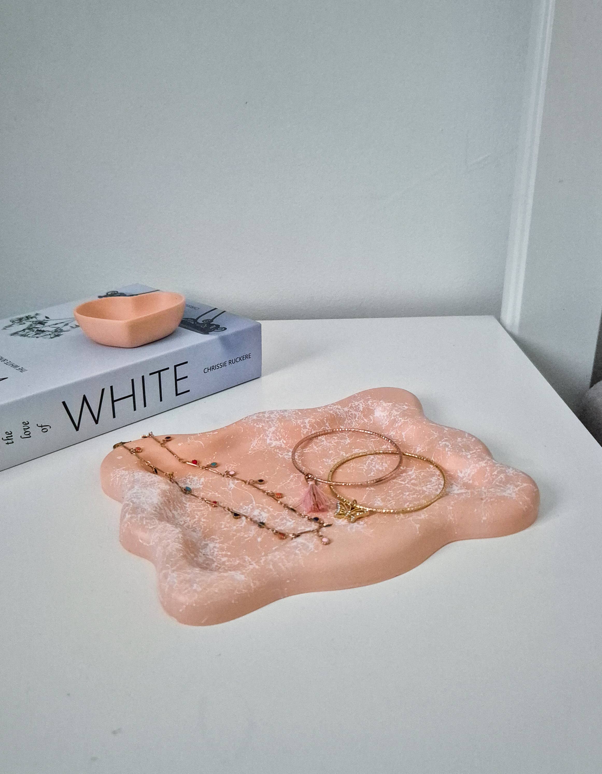 The Sage Rose Studio – wholesale Jewellery dish – Wavy Rectangle trinket dish, modern aesthetic candle tray2