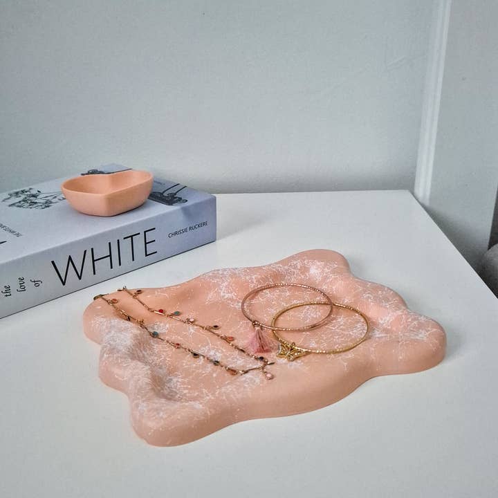 The Sage Rose Studio – wholesale Jewellery dish – Wavy Rectangle trinket dish, modern aesthetic candle tray2