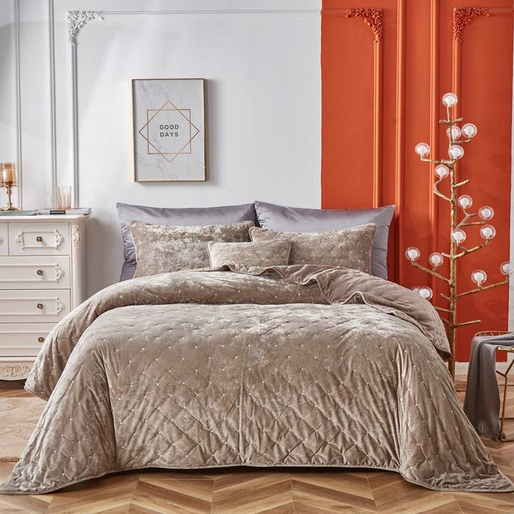 Tache Home Fashion - Wholesale Bedding Set - Tache Plush Dreams Sand Taupe Beige Tufted Velvet Quilt Set (JHW-853B)0