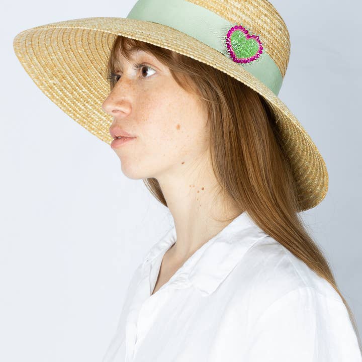 Green EMBROIDERED BROOCH IN THE SHAPE OF A HEART - CRUSHIE for wholesale on Faire1