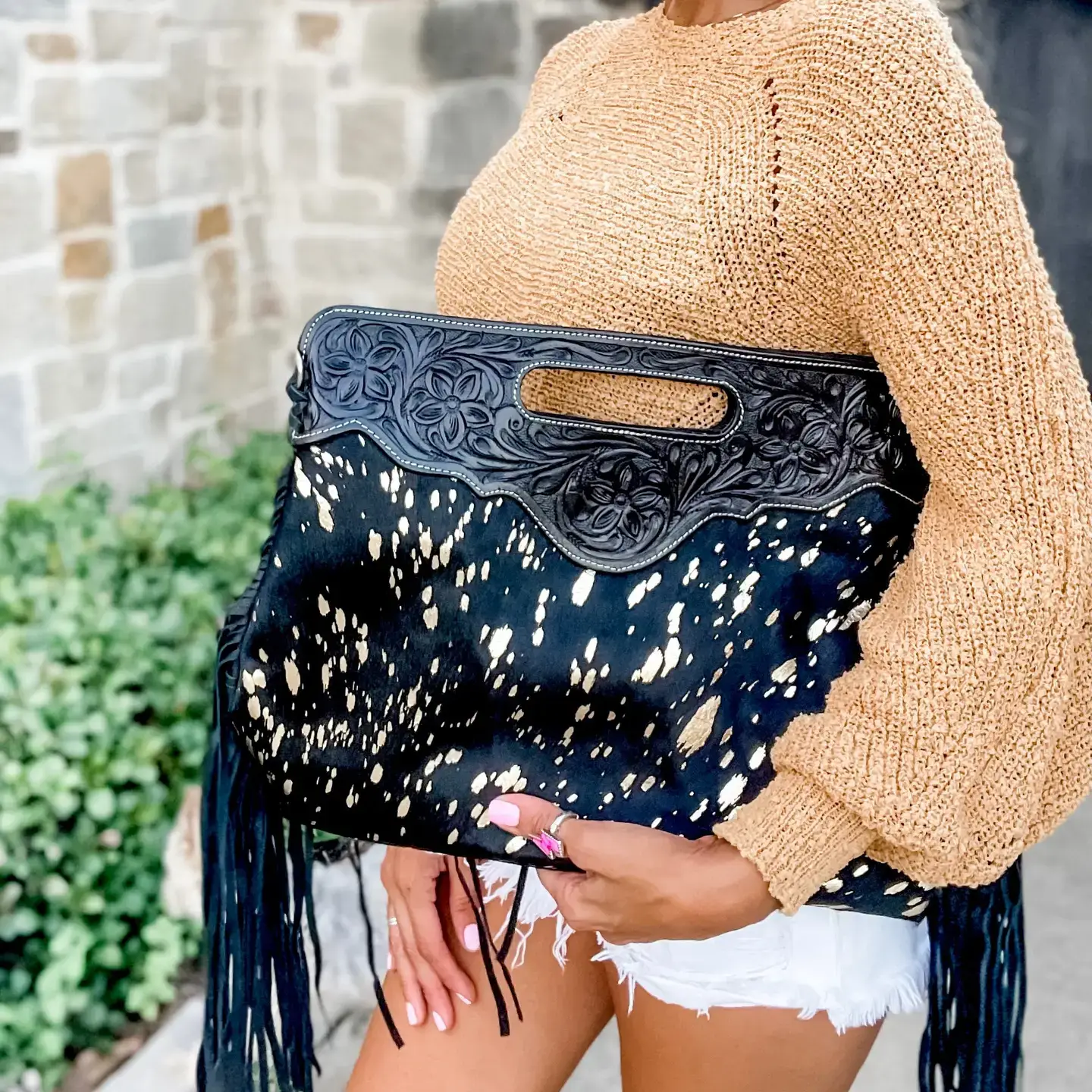 Boho Ranch Shop - Wholesale Crossbody Bag - Women's - The Maggie - Hand Tooled Leather Cowhide Crossbody Purse Bag18