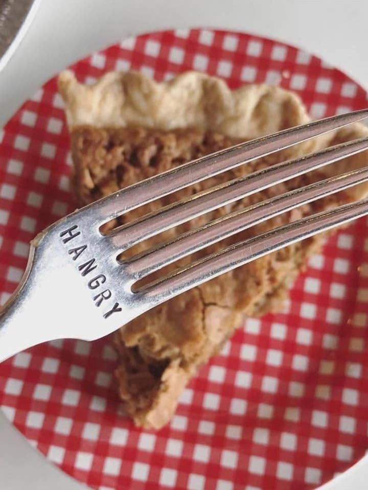 Hangry, Hangry Fork, Handgestempelte Vintage-Gabel, Gestempelte Gabel für den Großhandel von Paka Monk