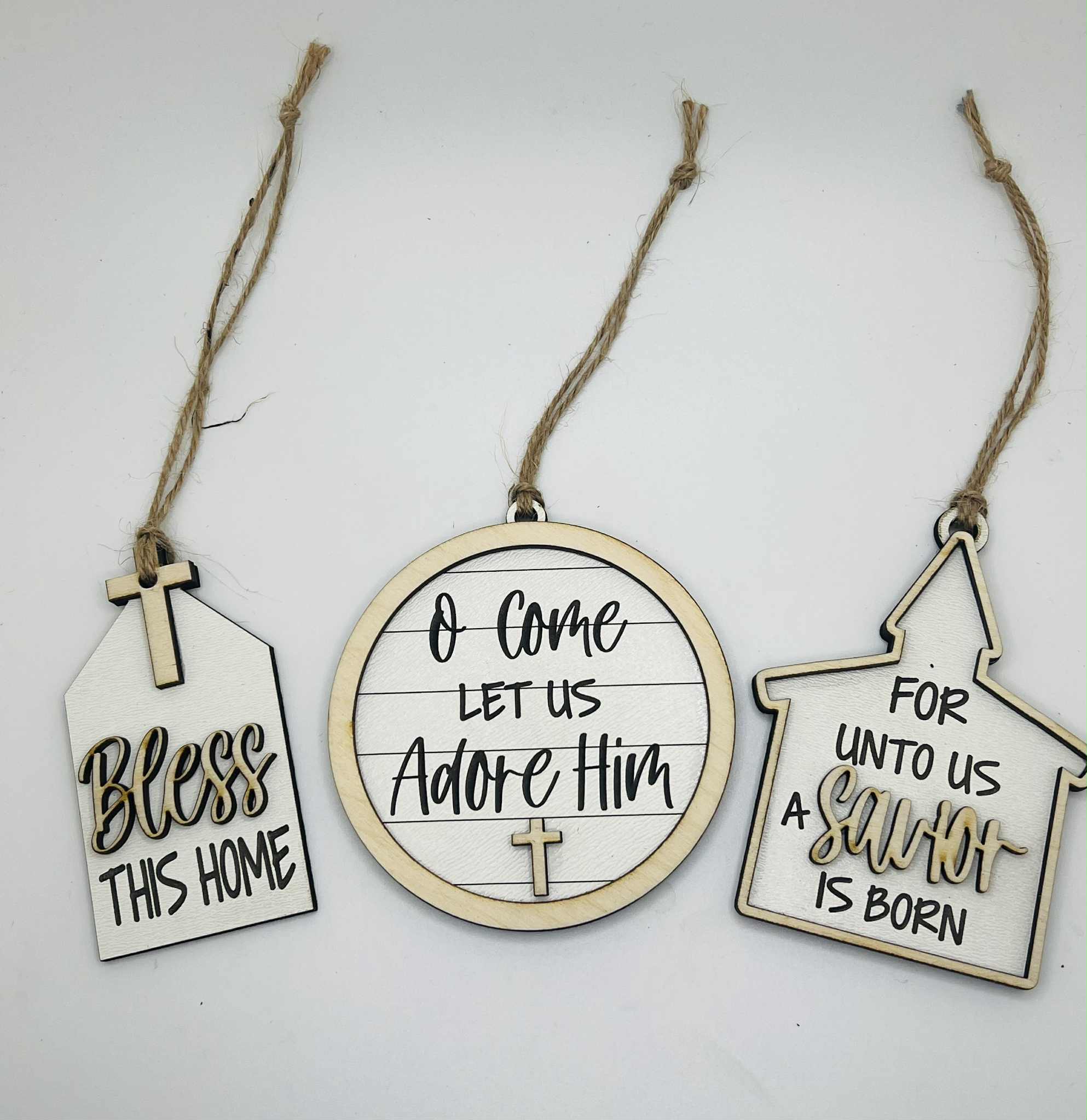 The Cracked Pig - Wholesale Ornament Set - 5 Religious Christmas Ornaments|Christian Christmas Ornament4