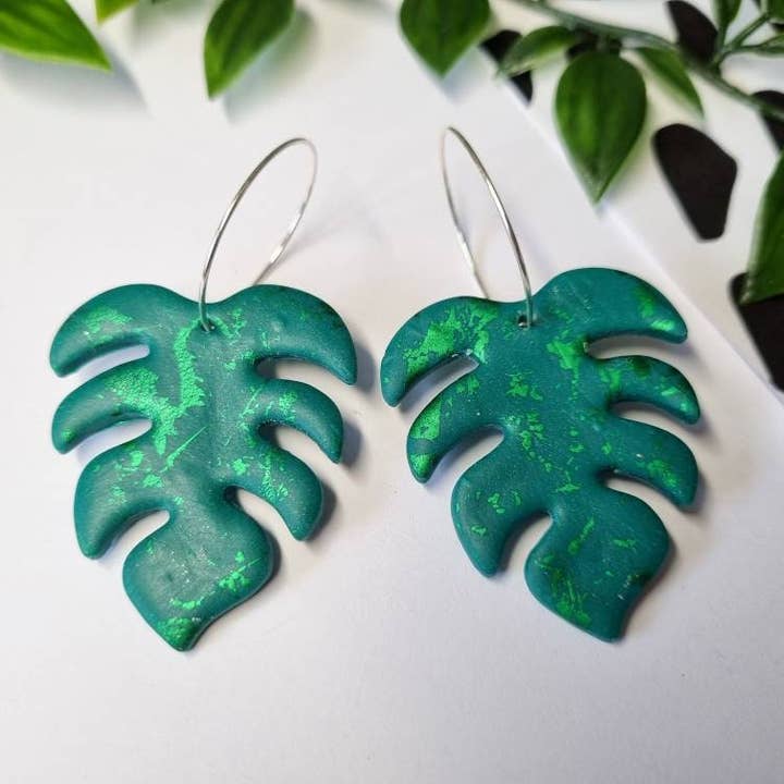 Brincos Folha Monstera Argola, Presente Mamã Vegetal, Joia Tropical por atacado de Offbeat Designs