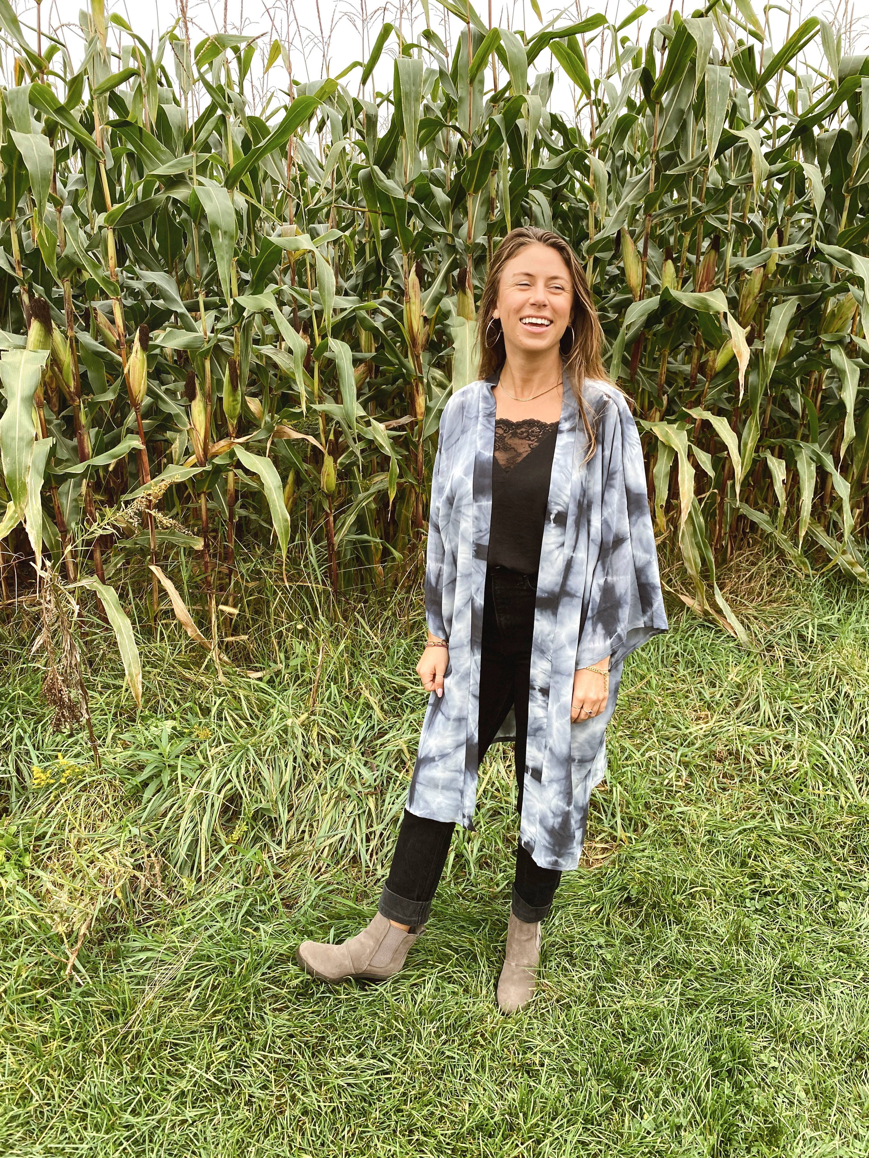 Explore Designs By Emelia Prince Ruyle – Großhandel Kimono – Damen – Stellar Silk Kimono lang handgefärbt7