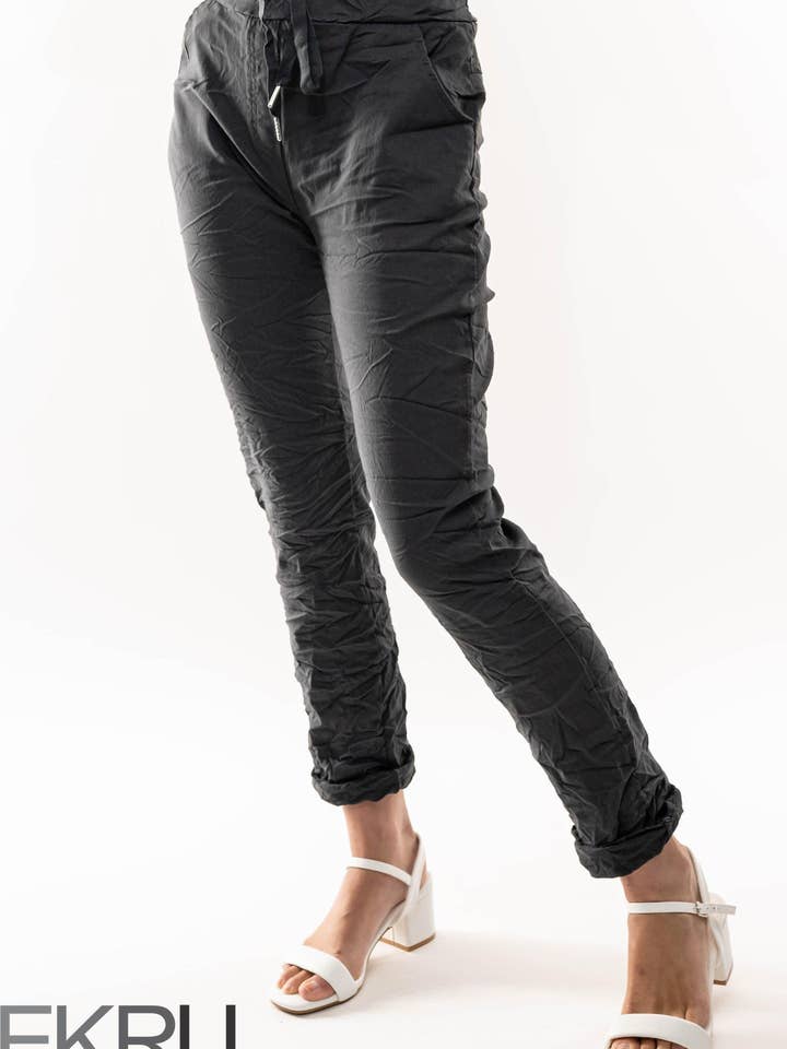 SS25 - PANTALONI DA VIAGGIO CRINKLE (PT737-145) per la vendita all'ingrosso da parte di LINEN LUV