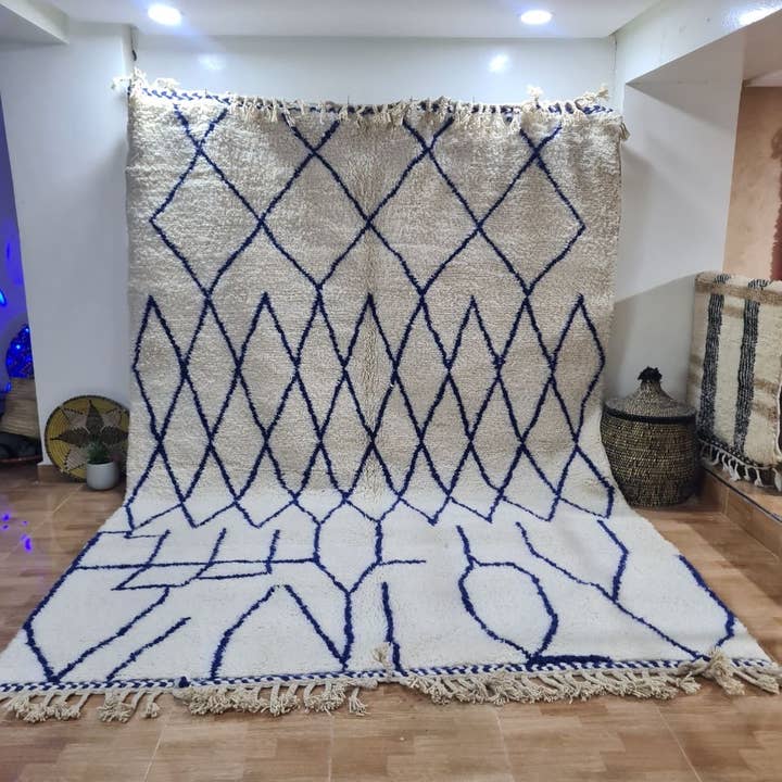 HÅNDLAVEDE TÆPPER MAROKKANSKE TÆPPER 200 - 300 cm 329 for engroshandel hos Maroccarpets Poufs and pillows wholesale +31648976894