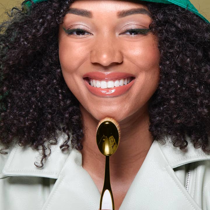 ARTIS – Engroshandel Makeuppensel – Elite Oval 7 - Farver23