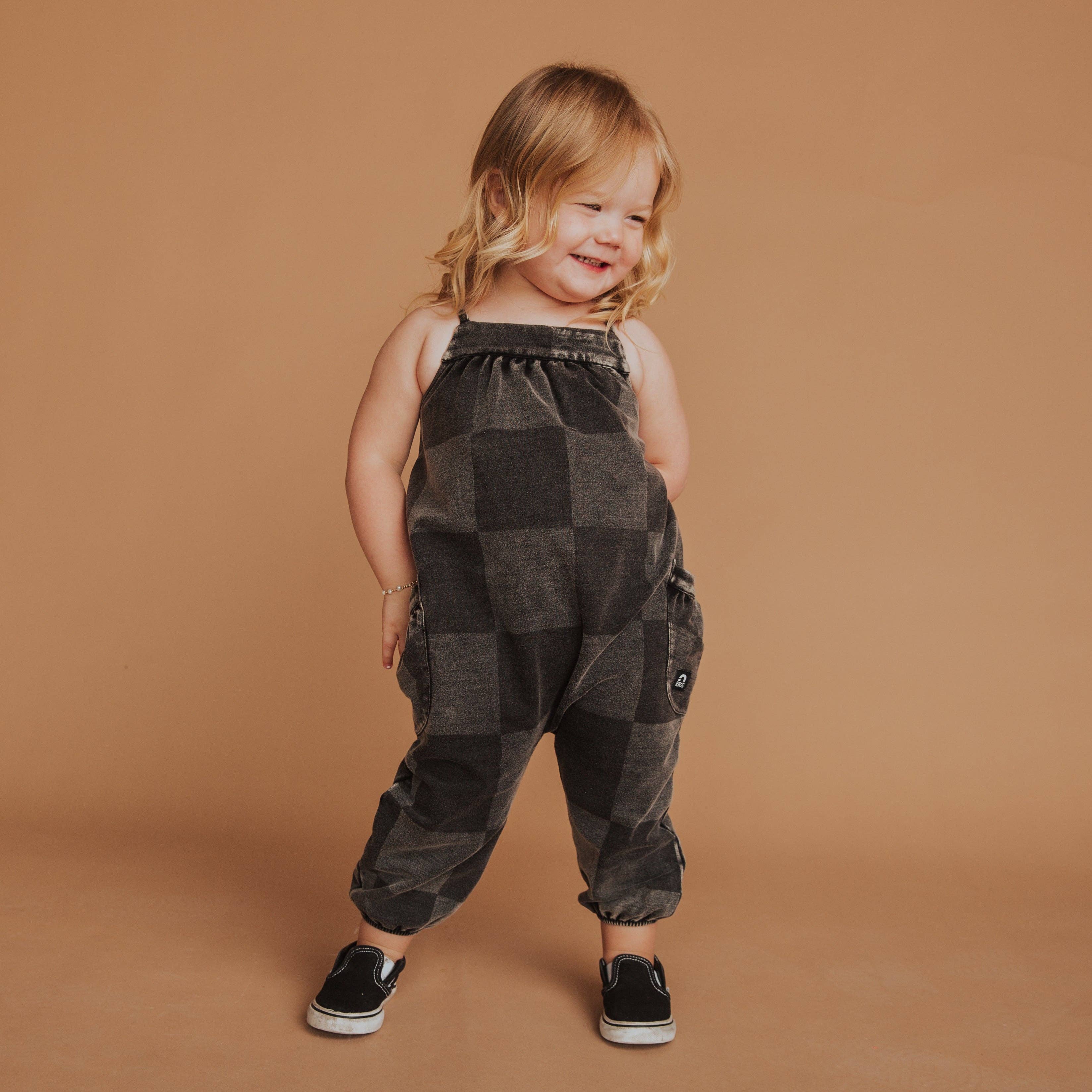 RAGS – Großhandel Jumpsuit – Kinder – Riemchenpullover - Schwarzer Jeanskaromuster4