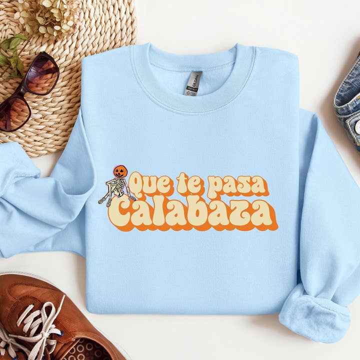 Las Changuis Tianguis - Wholesale Graphic Sweatshirt - Women's - Vintage Halloween Crewneck 'Que te Pasa Calabaza' Sweater1