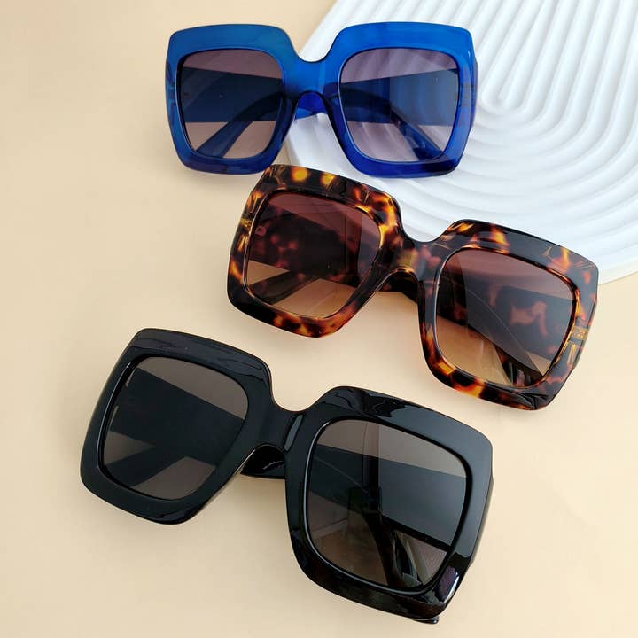 ACCITY - Wholesale Sunglasses - Women's - SIMPLE SQUARE FRAME COLOR BLOCK SUNGLASSES WOMEN_CWASG0258