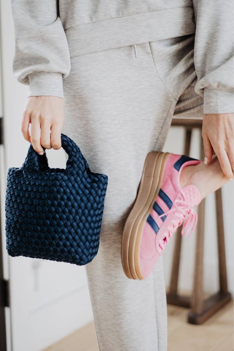 Marinha Bolsa a Tiracolo Tipo Balde Azul-Marinho por Atacado para venda a revendedores na Faire1