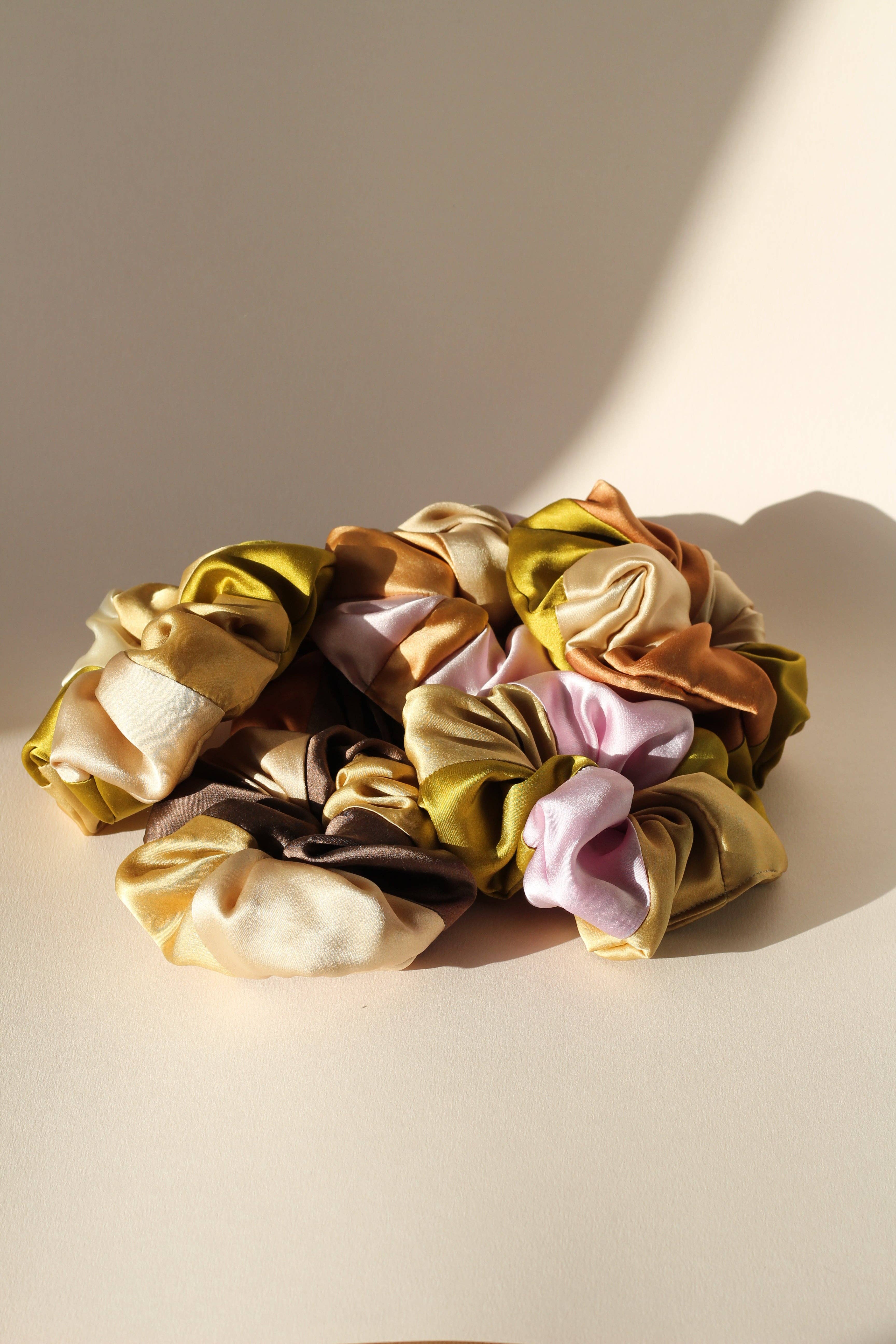 Marram - Wholesale Scrunchie - Women's - Scrunchie - Naturally Dyed - Patchwork Silk3