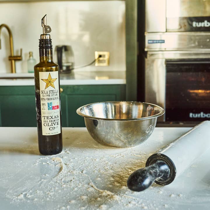 Texas Hill Country Olive Co. - Wholesale Olive Oil - Sola Stella Extra Virgin Olive Oil - 500ml