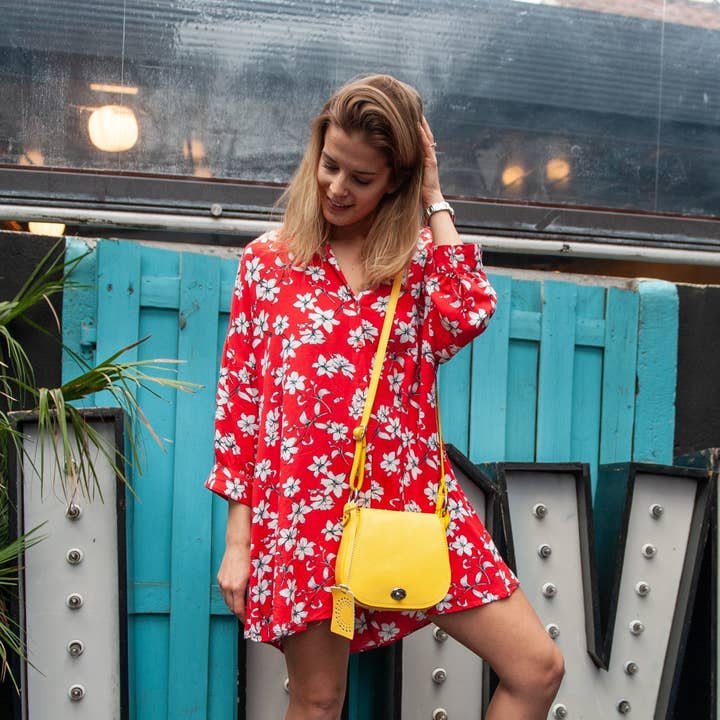 Melina C – Großhandel Umhängetasche - Damen – Montebello Ledertasche aus echtem italienischem Leder, Umhängetasche mit C-Logo12