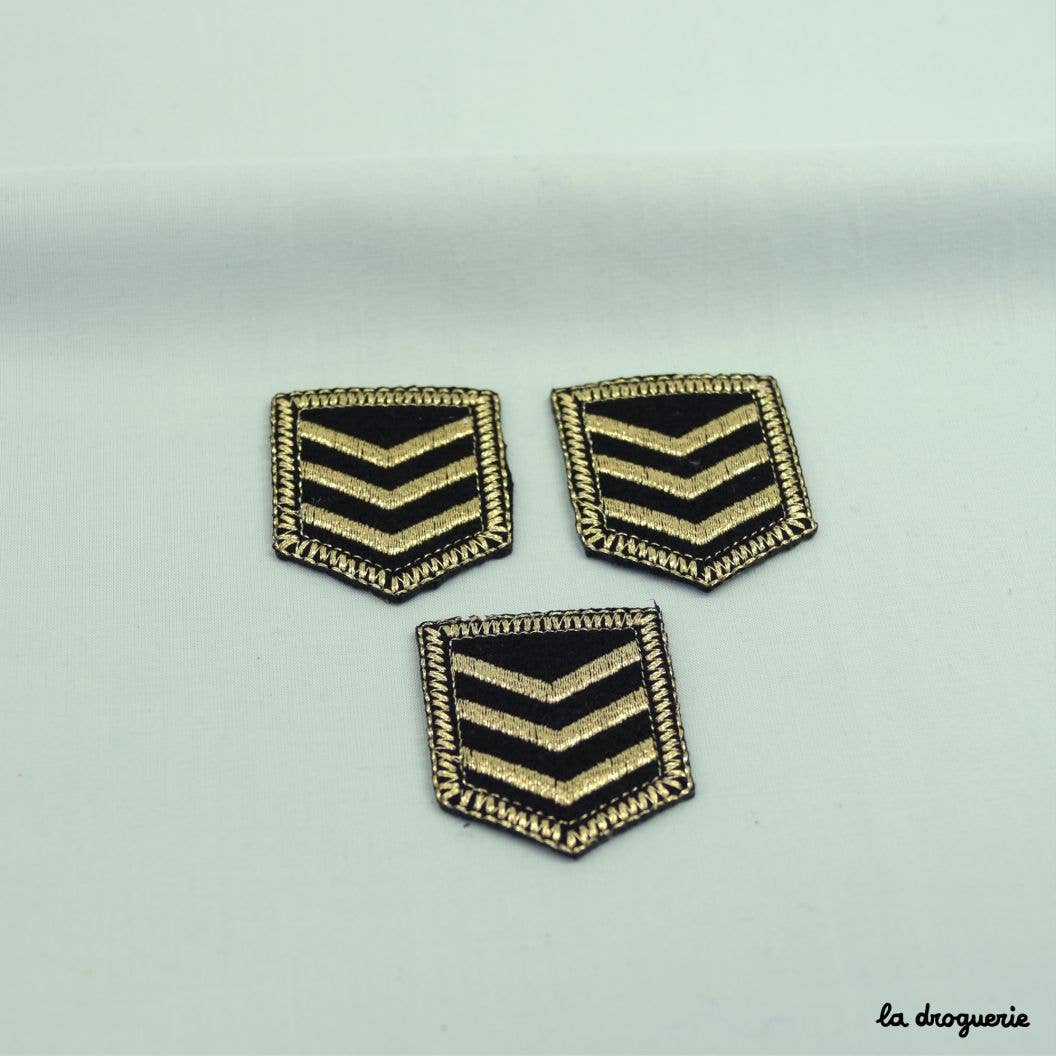LA DROGUERIE - Wholesale Patch - "Crest 'chevron shield'"2