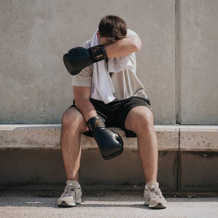 REZEL - Wholesale Fitness Equipment - BOXE sports gloves - POWERFUL BLACK4