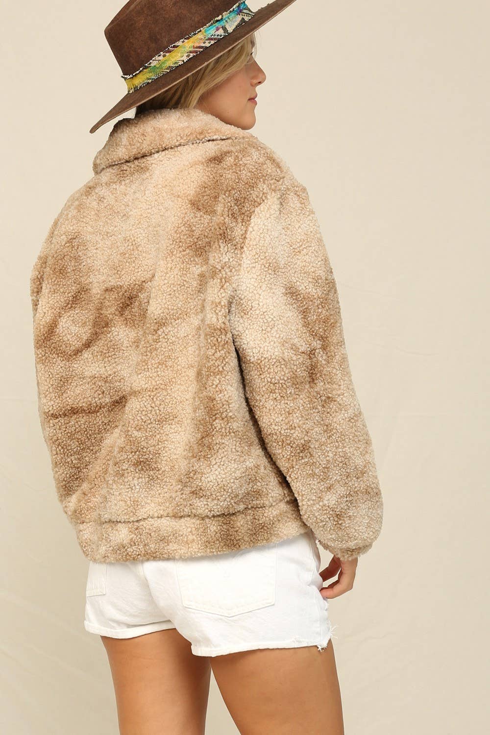 KyeMi - Vente Veste – femme - L'ours en peluche tie-dye dans cette veste11