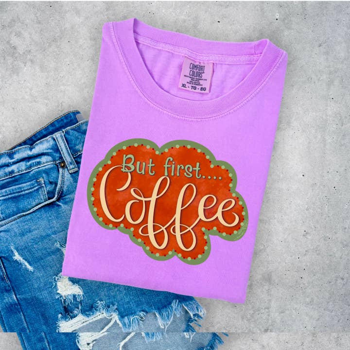 Mas Primeiro Café - T-shirt Gráfica por atacado de Lauras Closet
