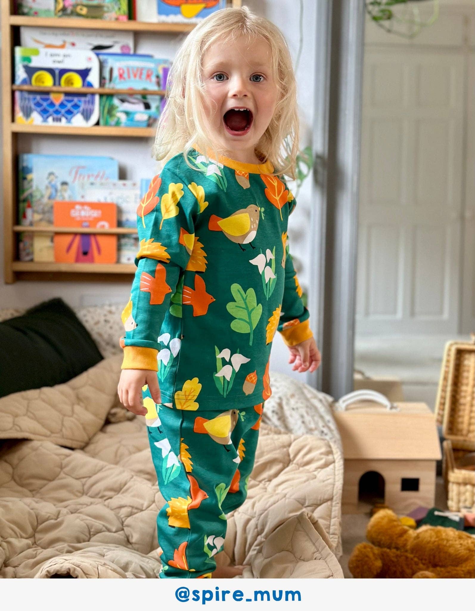 Toby Tiger - Wholesale Sleepwear Set - Kids - Organic Autumn Print Pyjamas2