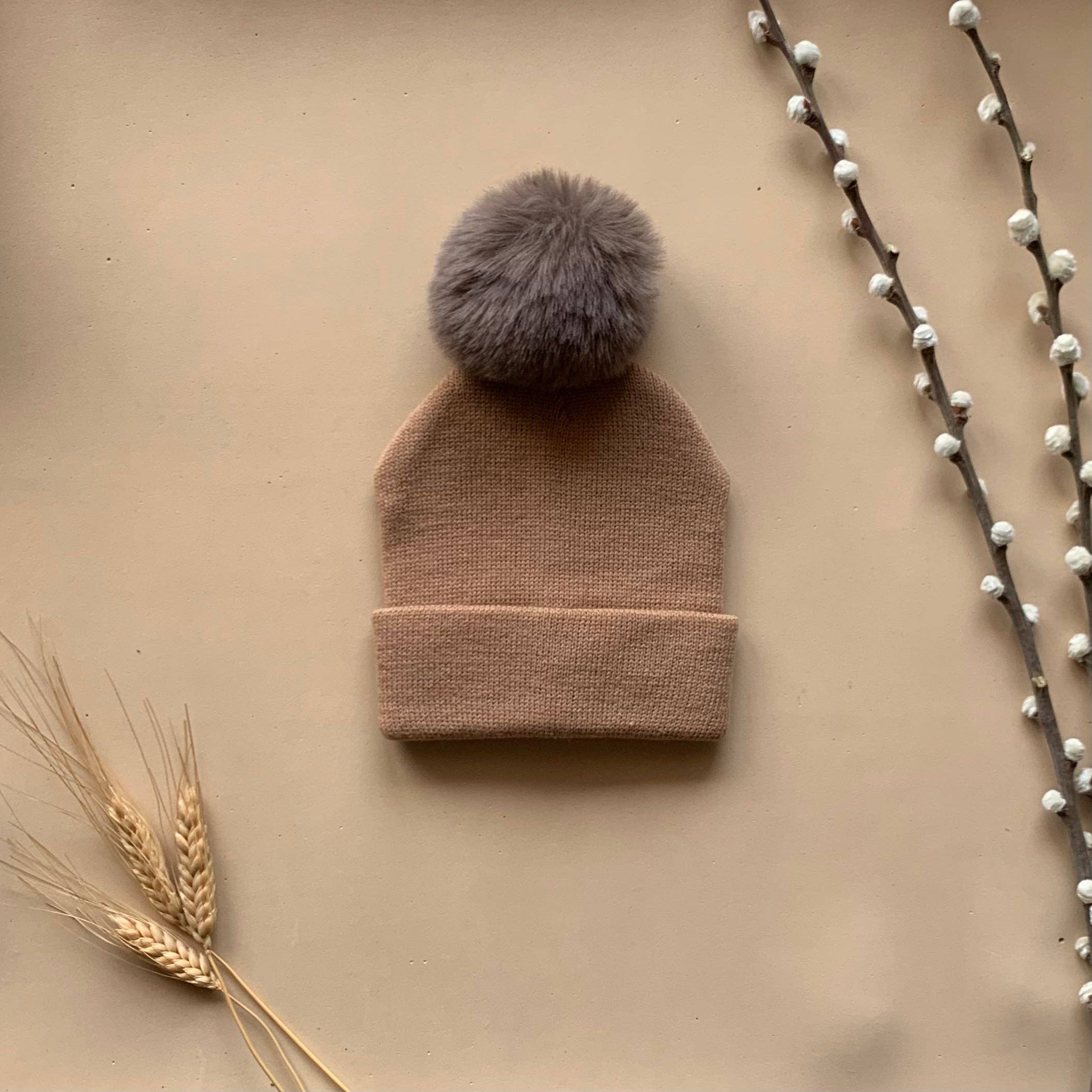 Himmelberg Baby – wholesale Beanie – Kids – Brown Single Pom Pom Beanie2