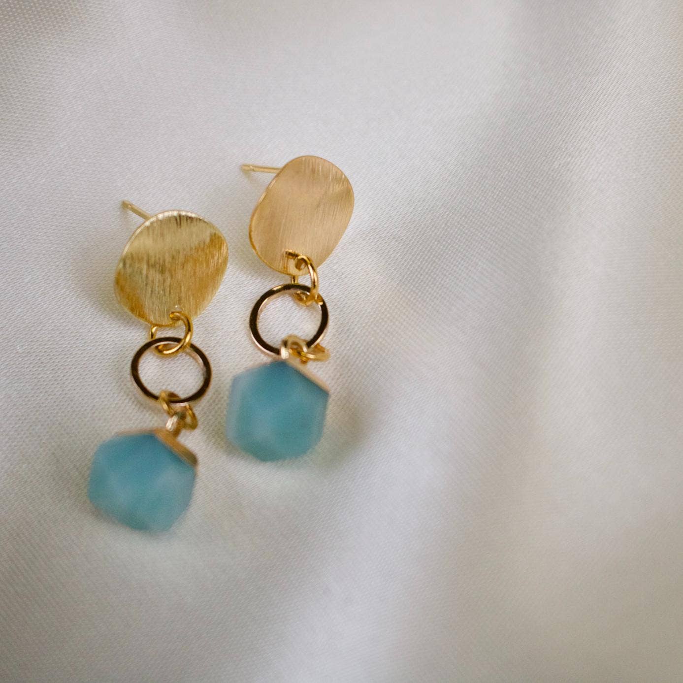 TISH jewelry – Engroshandel Hængeøreringe og creoløreringe – Wren//Amazonite Crystal Charm øreringe0