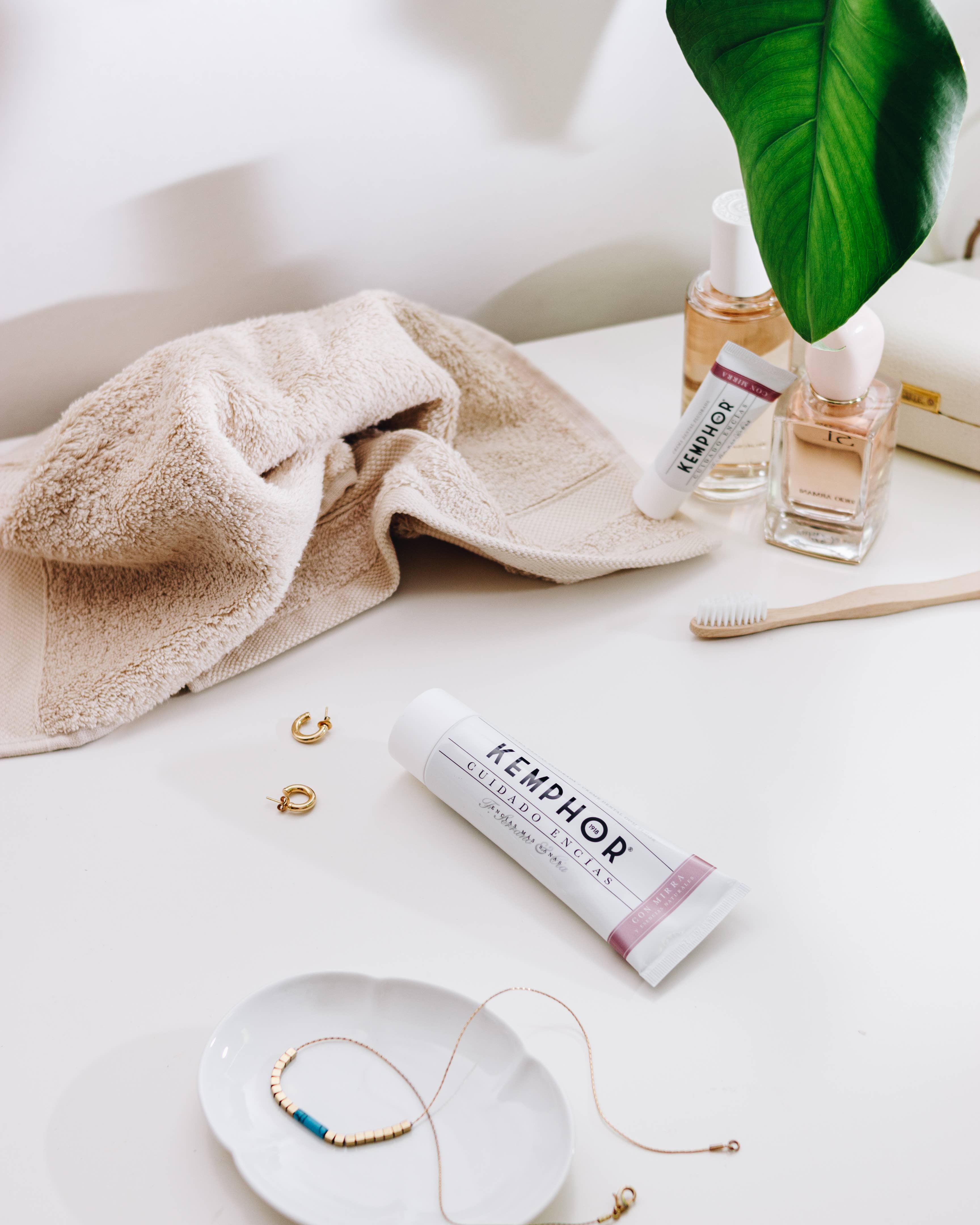 Laboratorios Verkos S.A - Wholesale Mouthwash - KEMPHOR 1918 Gum Care Cream 75 ml2