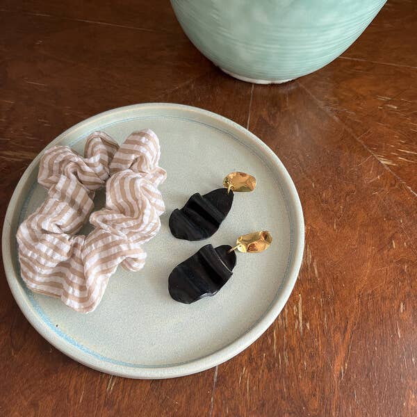 Jewelry By Elina Dahl - Wholesale Dangle Earrings - Earring wave exclusive, black.5