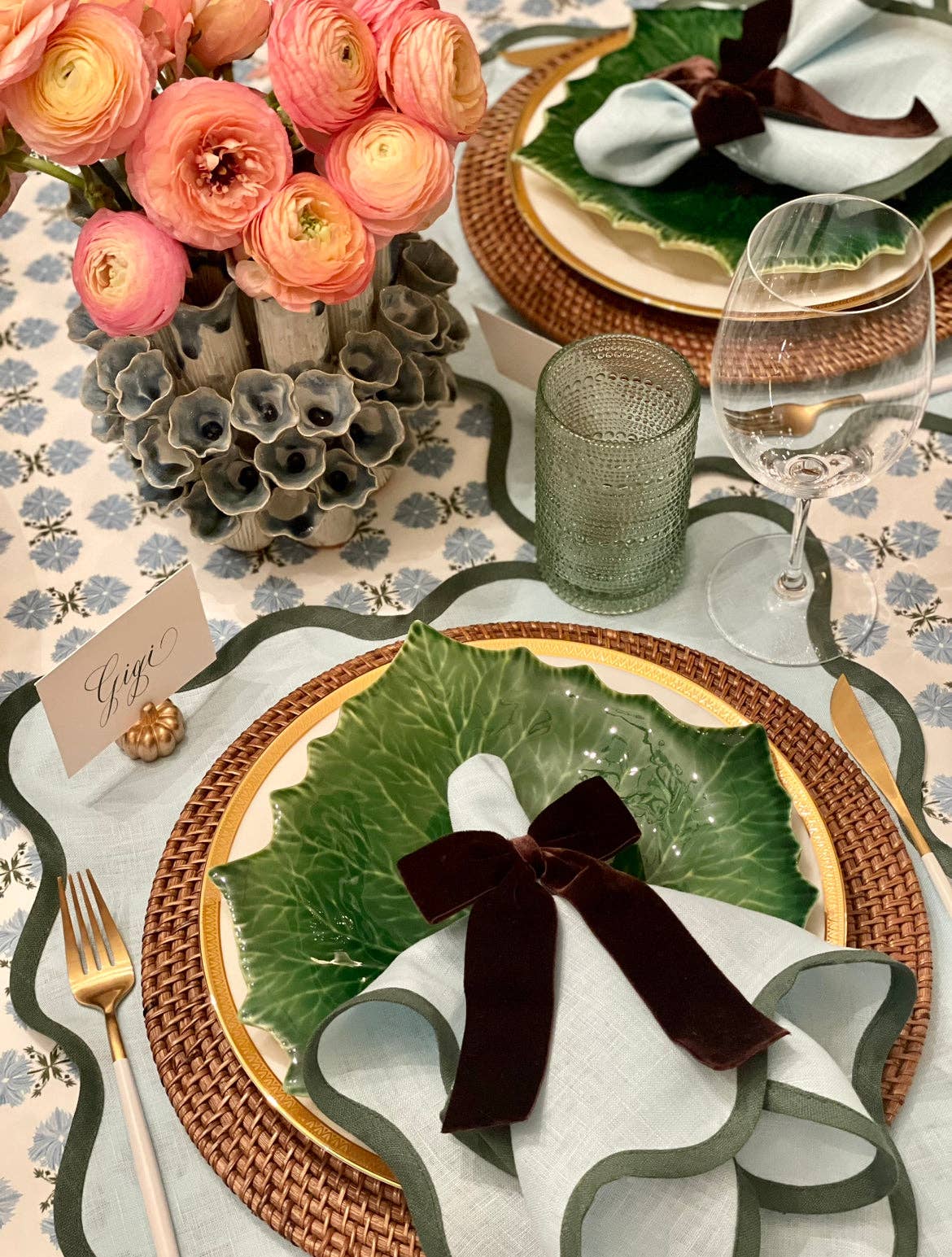 Frances Fields Home, formerly Fenwick Fields - Wholesale Dinner & Cloth Napkin - Linen Scalloped Square | Sky Blue with Pine Green (4-pack)1