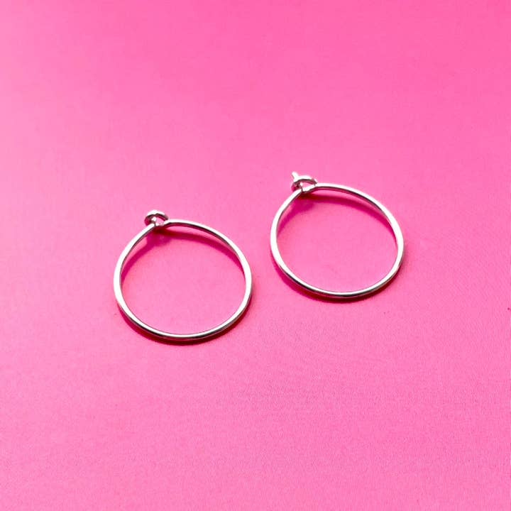 Kleine Creolen aus 925/-Silber 15mm für den Großhandel von BaBa Jewellery for happiness