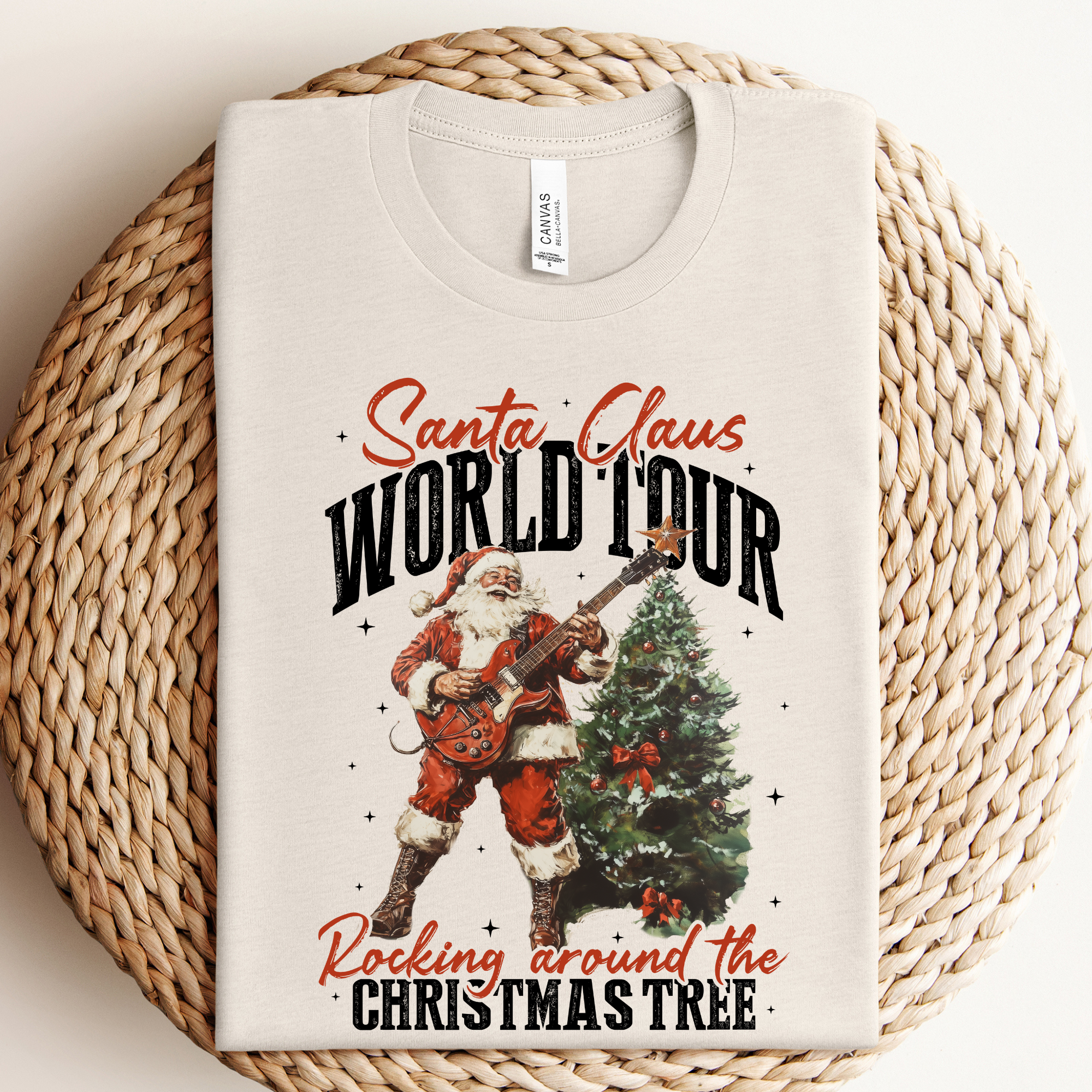 Willow Poppy - Wholesale T-shirt met print - Dames - Santa World Tour T-shirt met grafische print en ronde hals0