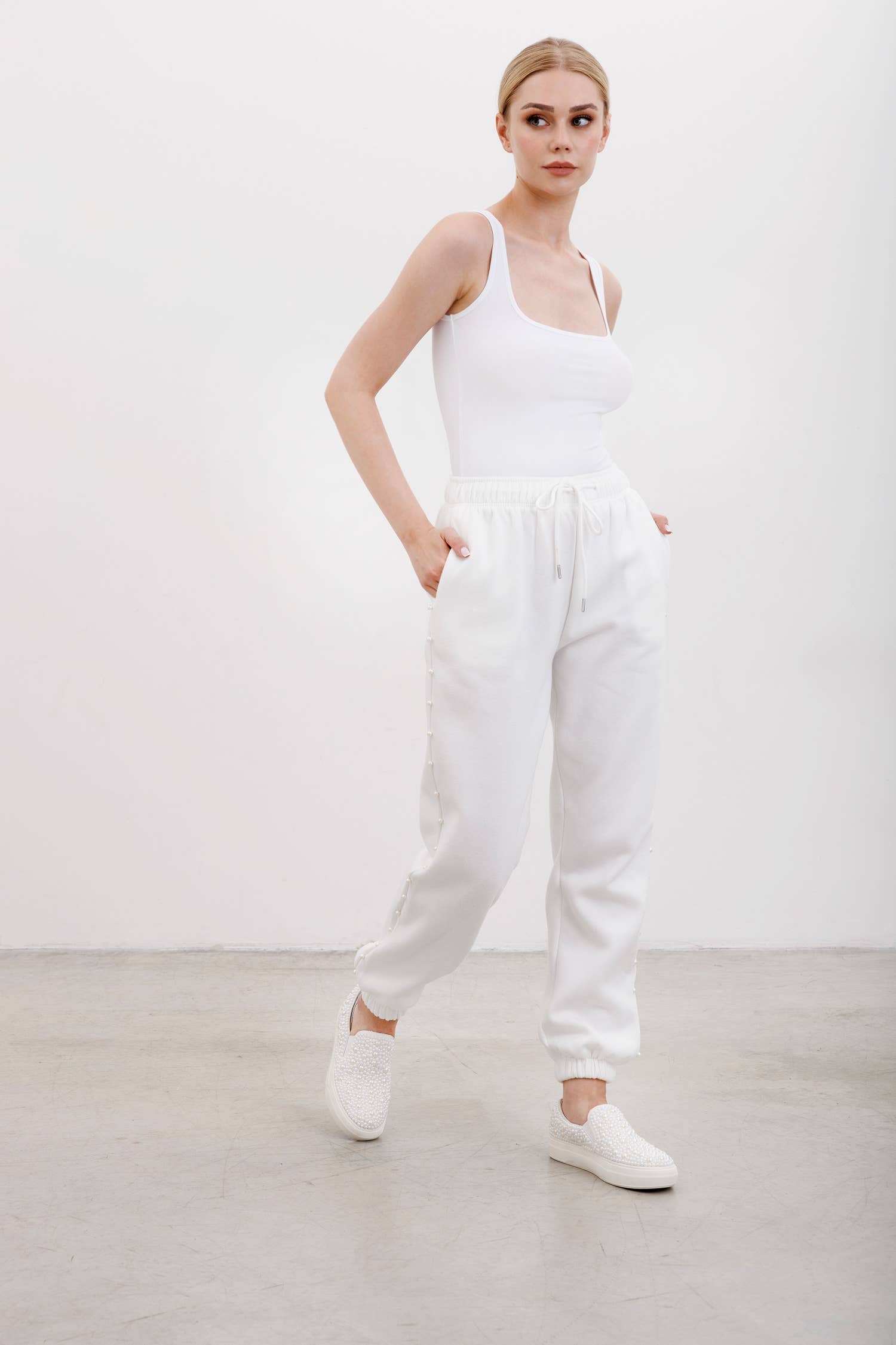 Heirloom Bridal Company - Wholesale Athletic sweatpants/jogging bottoms – Women's - Pearl Sweatpants