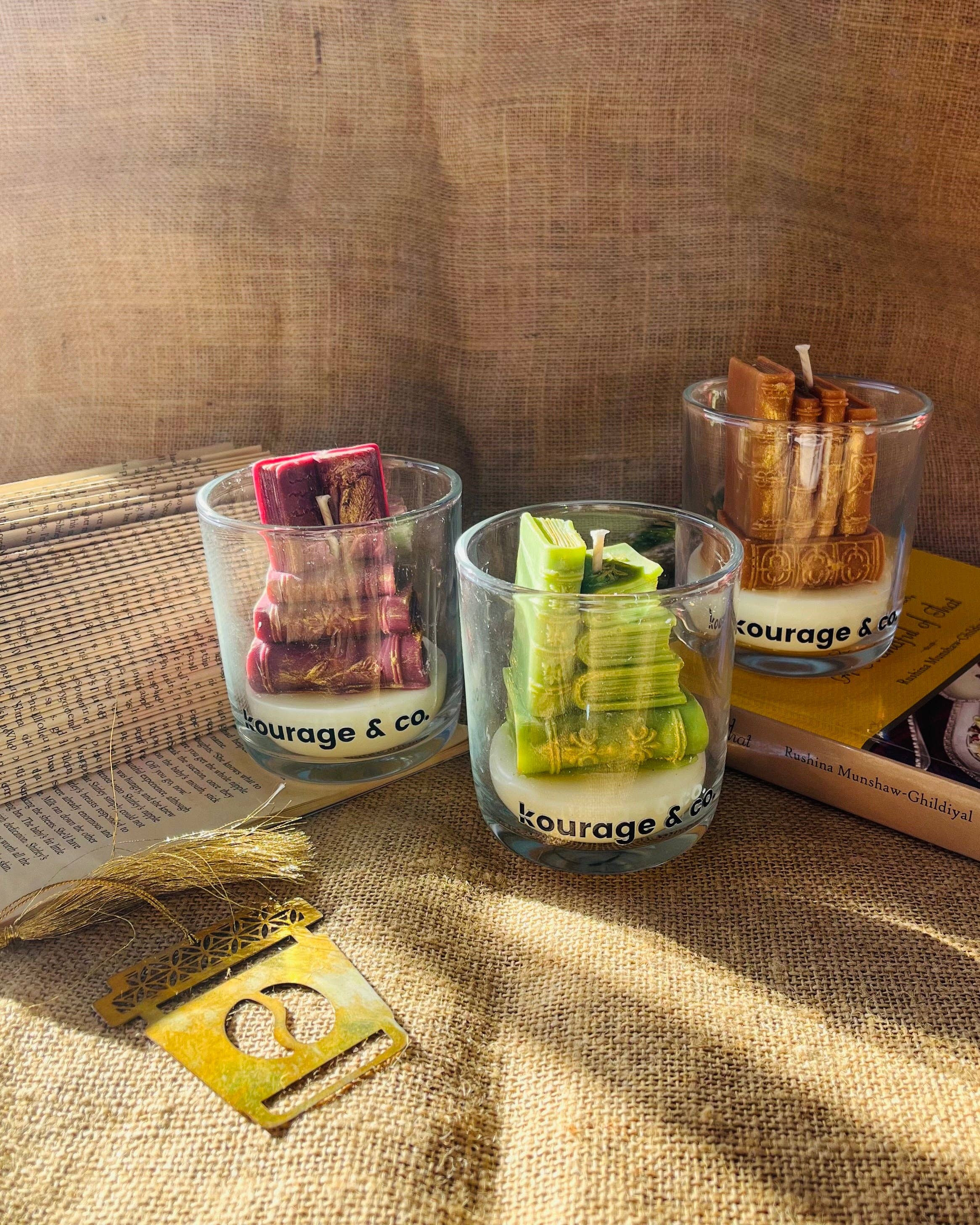 Kourage & co - Wholesale Novelty candle - Tales in Wax – Book Lover Candle7