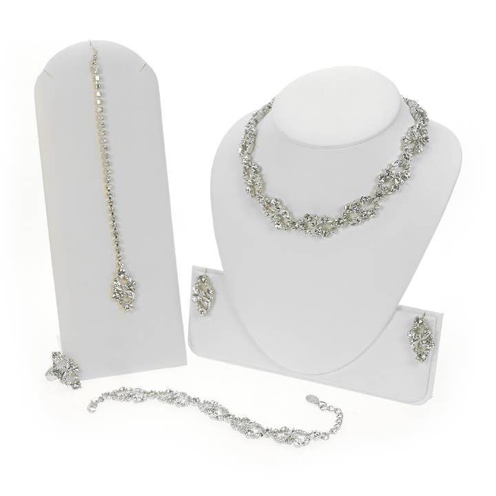 Azia Set pour la vente par kyles online ltd