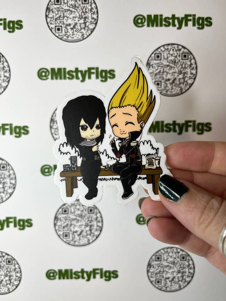 Vinyl Sticker - Chibi Present Mic og Aikawa - Vandflaske Laptop Scrapbog Planner Bujo Gave Vandtæt Mat eller Holo for engroshandel hos Misty Figs