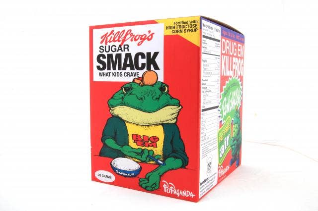 Disburst – wholesale Figurine toy – Kids – "Drug'em Kill Frog" Vinyl Figure3