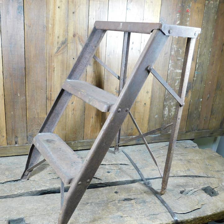 Taburete Vintage-#4-Cocina-Metal-Escalón Desplegable-Rústico para venta al por mayor de My Amigos Imports