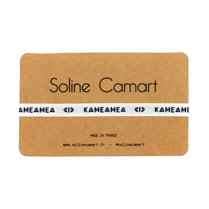 C'ÉTAIT MOINS CHER QU'UN IPHONE pour la vente par Soline Camart