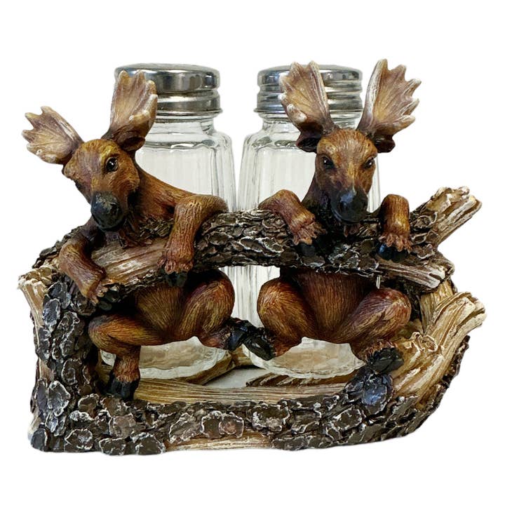 De Leon Collections - Wholesale Salt & Pepper Shaker Set - Baby Moose Calf Woodland Salt and Pepper Shaker Holder Set