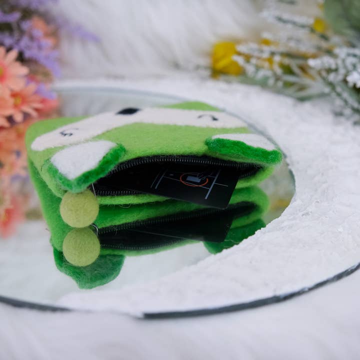 Karma Nepal Crafts - Wholesale Coin Purse - Women's - Handmade Felted Fox Purse1