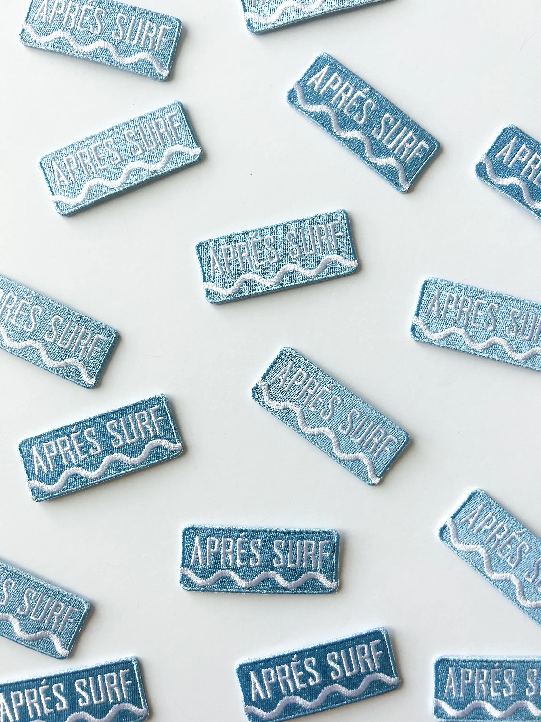 Field Trip Threads - Wholesale Patch - Apres Surf Embroidered Iron On Patch1