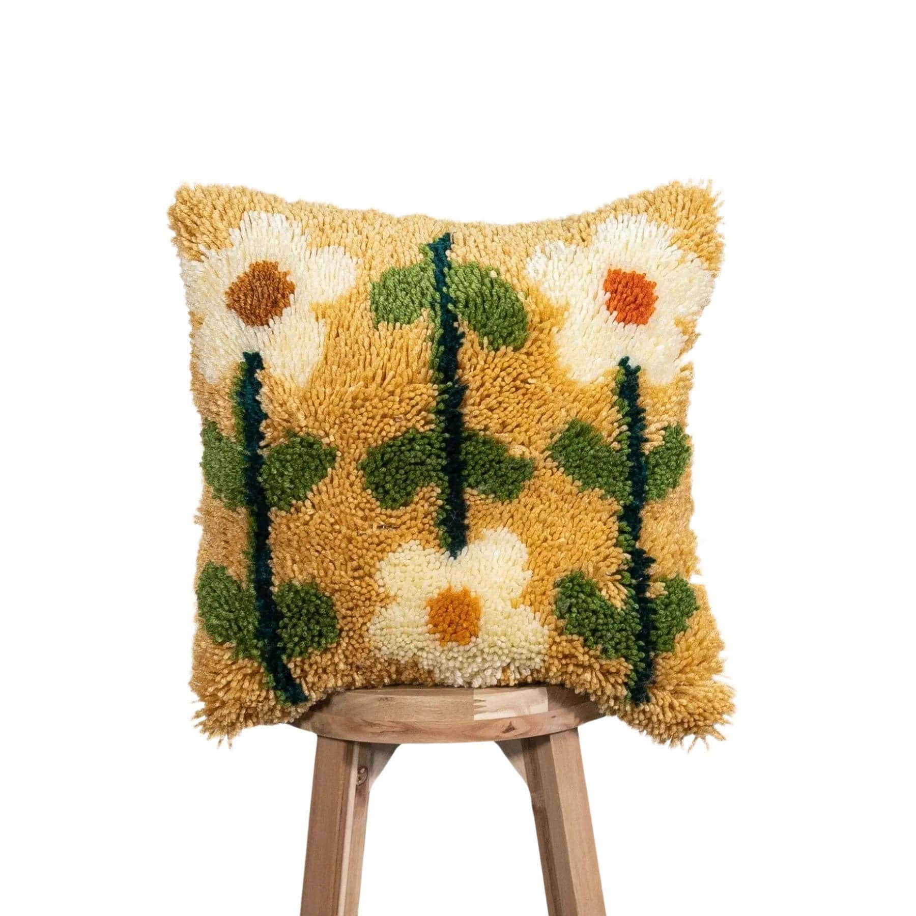 Craft Club - Wholesale DIY Craft Kit - EARTHY PICK OF THE BUNCH - Latch Hook Cushion Kit11