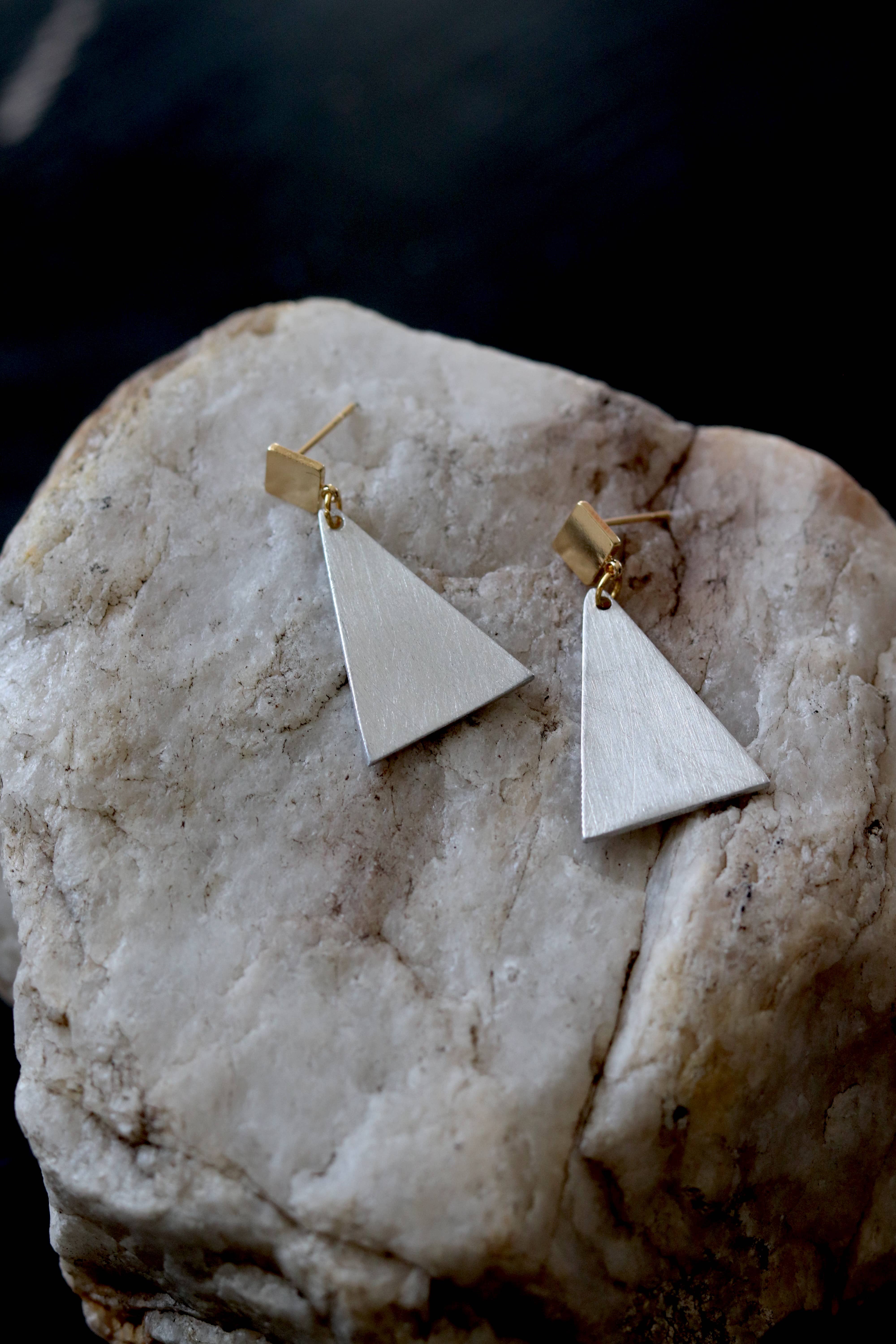 Cedar and Cypress Designs - Venta al por mayor Pendientes colgantes - Pendientes colgantes de aluminio bicolor2