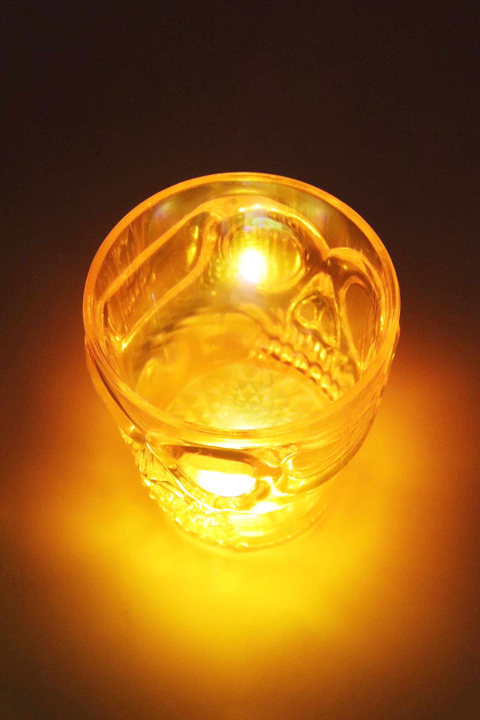 COMME INDIQUÉ Verre à shot en plastique avec LED colorée en forme de crâne d'Halloween en vente sur Faire4