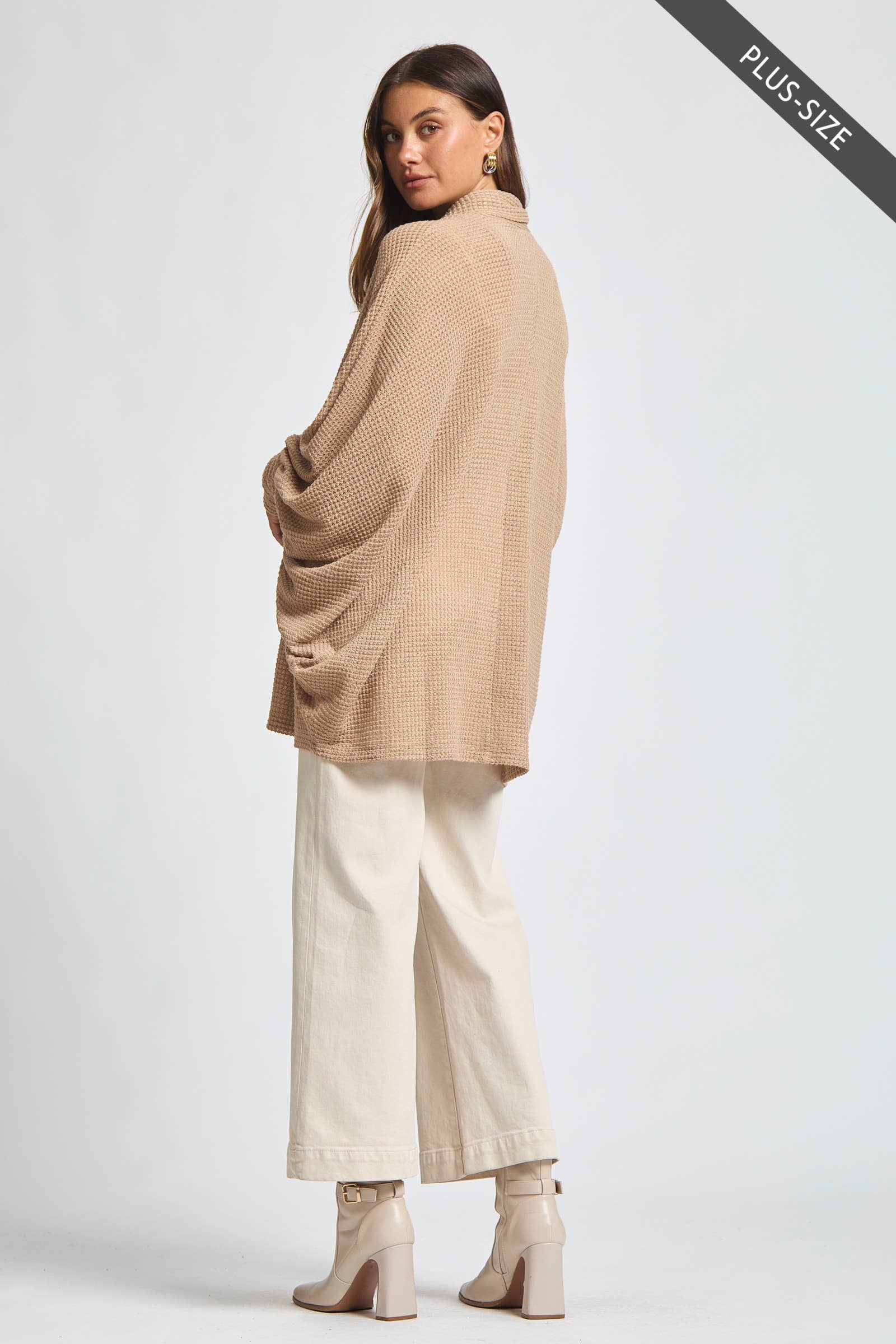 Dear Scarlett - Wholesale Cardigan - Women's - PLUS SIZE Crochet Knit Cardigan Batwing Sleeve22