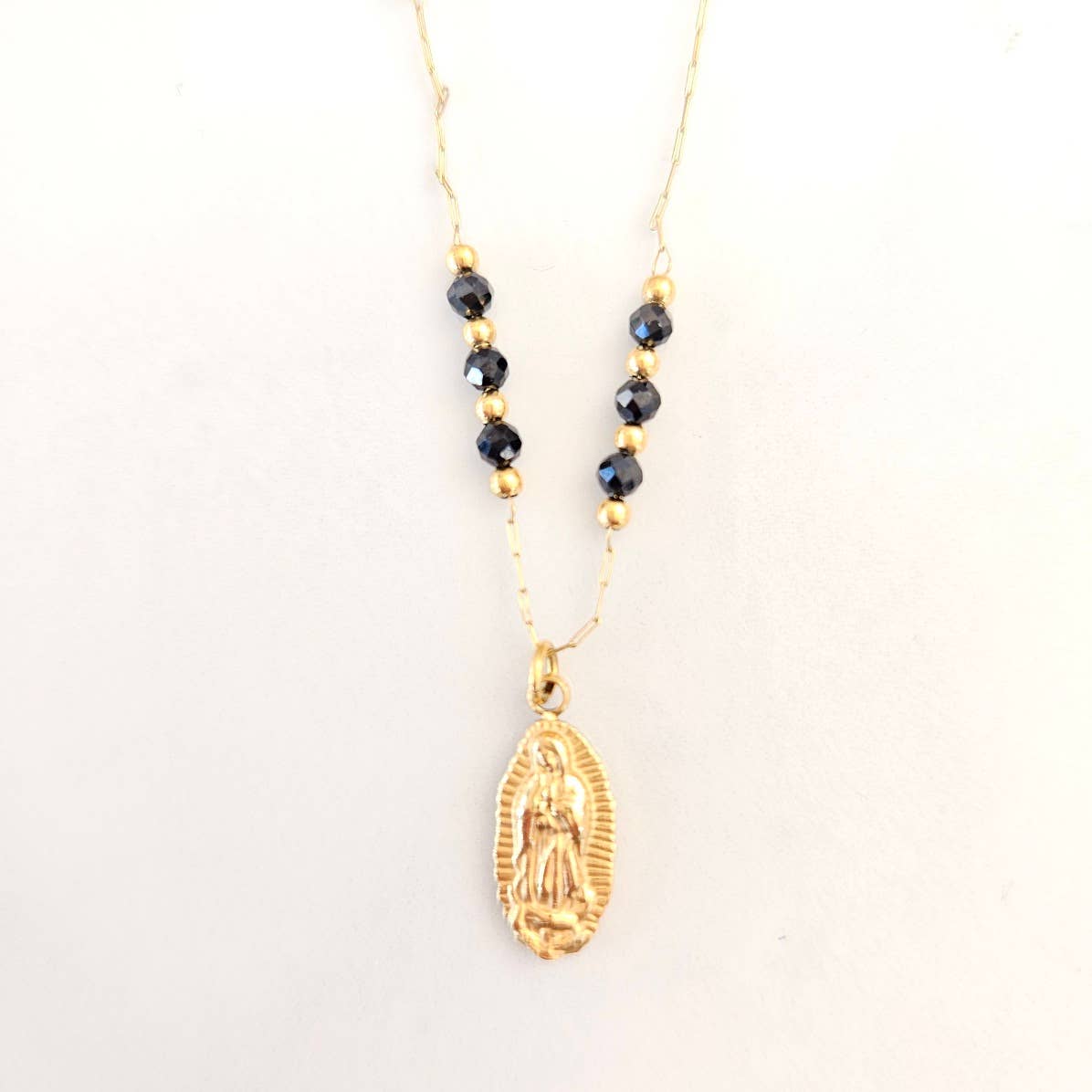 LITCHI - Wholesale Pendant/Charm Necklace - Mini Guadalupe Spinel Necklace0