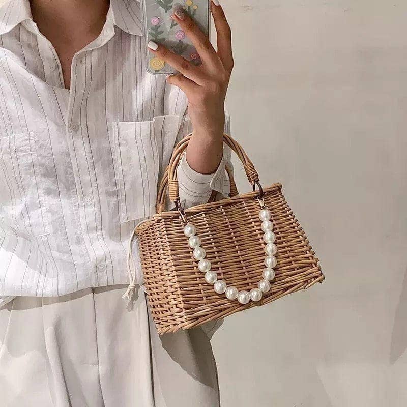 ElevateWell - Wholesale Beach Bag - Luxury Pearl Handle Straw Bag1