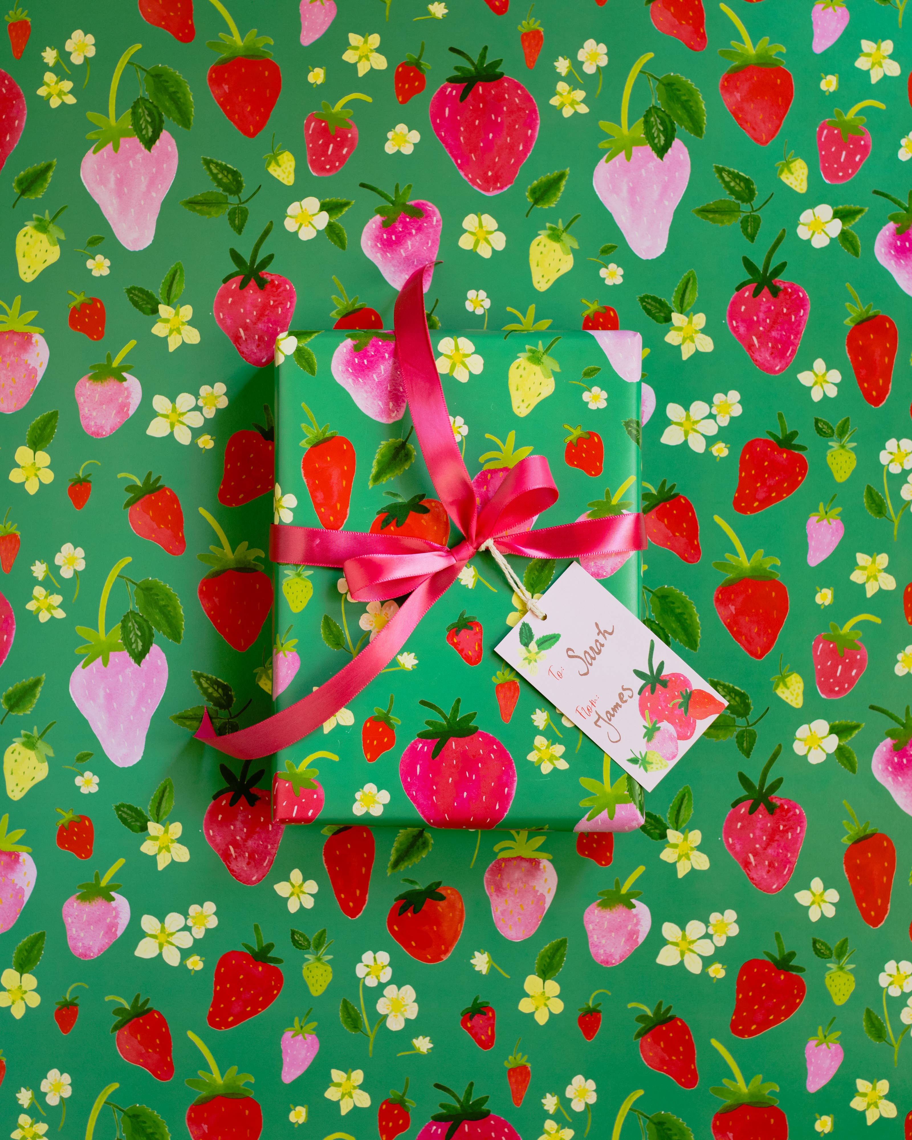 REVEL & Co. - Venta al por mayor Sobre de papel de regalo - Hoja de papel de regalo de fresas2